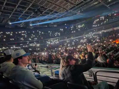 You saw me at the HARDY concert last weekend, View more