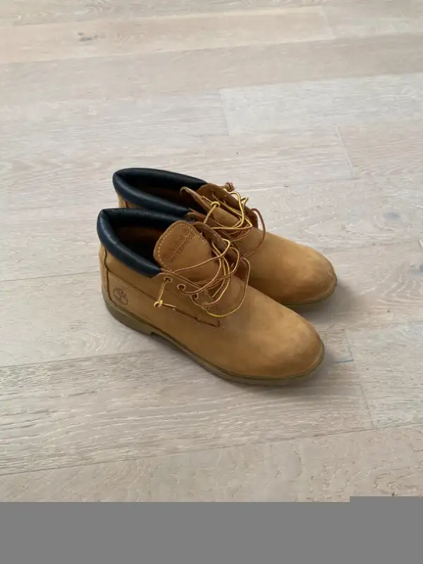 Timberland Boots 3 Pairs (6.5, 7, 8) Mens in Men's Shoes in Mississauga / Peel Region - Image 4