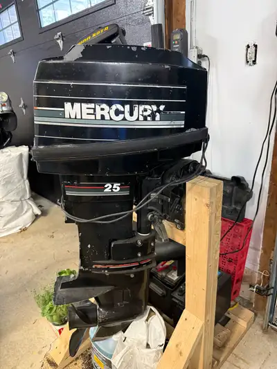 Moteur Hors Bord Mercury 25 hp, View more
