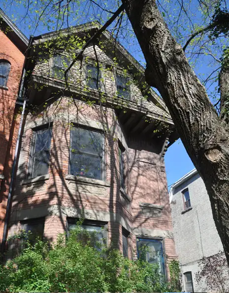 Very Cool 1 bdrm in a big Victorian house