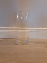 Round glass vase
