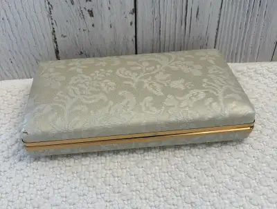 See more of my items at Side Shop YXE Vintage 1950/60 Mele jewelry box earring case, mid-century, va...