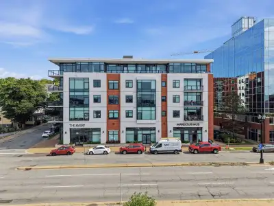 Welcome to contemporary waterfront living at 25 Alderney Drive in Dartmouth. This stylish 2-bedroom,...