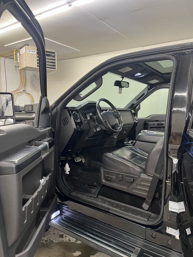 2010 F-350 Harley 6.4 in Cars & Trucks in Nipawin - Image 3