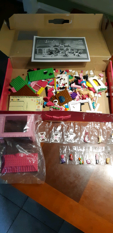 Mega bloks Barbie écurie, Ecurie barbie lego, mega blocks 80246 | Jouets et  jeux | Laval/Rive Nord | Kijiji