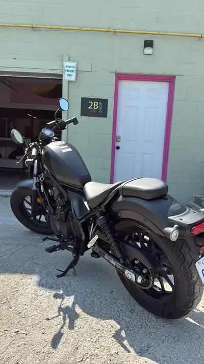 2022 Honda Rebel 500 CC 10/10 condition NEVER dropped All factory parts no mods 12k mileage No trade...
