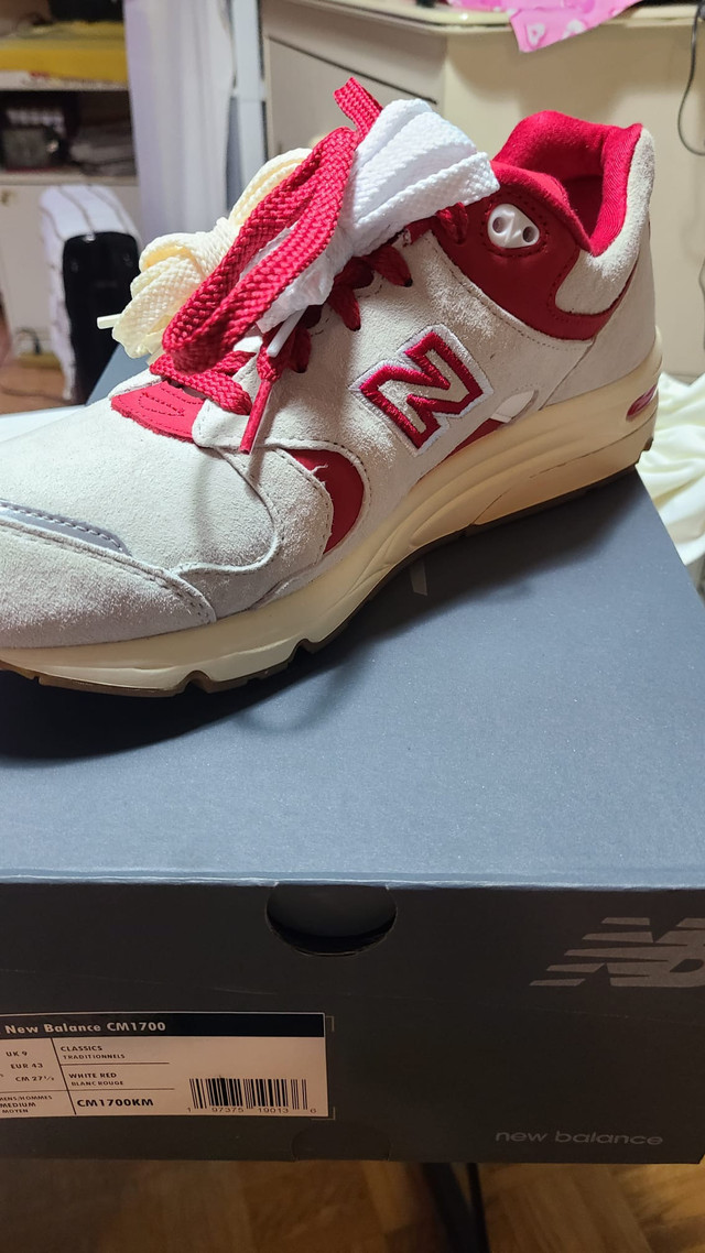 New Balance 1700 Kith Size 9.5 in Men's Shoes in City of Toronto - Image 2
