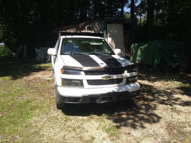 2009 Chevrolet Colorado Crew Cab $3300 in Cars & Trucks in Kitchener / Waterloo - Image 2