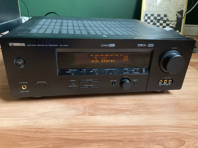 Yamaha RX-V457 Sound Receiver in Stereo Systems & Home Theatre in Ottawa