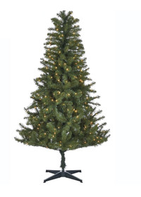 Christmas Tree (6.5 feet)
