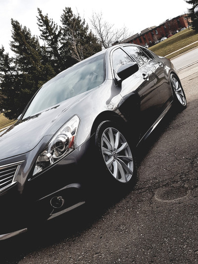 "Rare" 6 speed 2011 Infiniti G37s 