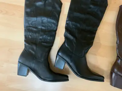 Brand NEW Women Boots Size 8.5 Wide Calf Located near McCowan and Sheppard area in Scarborough