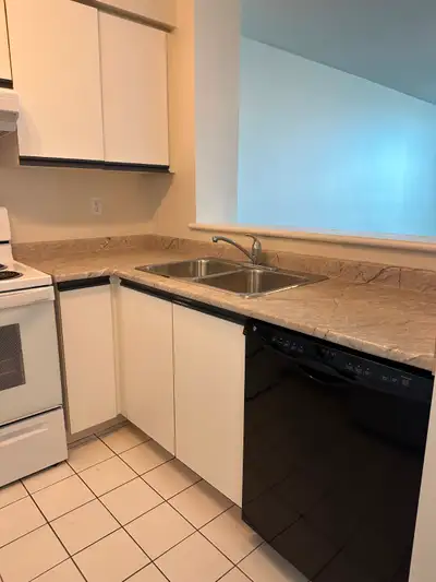 Welcome to The Memphis! This 700 sq ft Penthouse unit has unobstructed north views that include the...