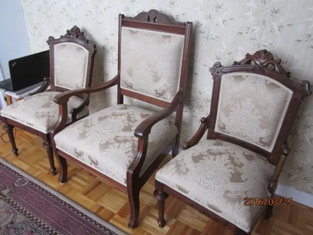 A Set of  3 Living Room  Antique Chairs in Chairs & Recliners in Vancouver - Image 10