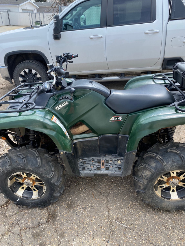 2009 Yamaha grizzly 550 in ATVs in Edmonton - Image 2