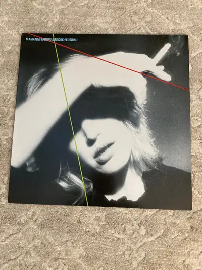 Vinyl Record LP Marianne Faithful  BROKEN ENGLISH, View more
