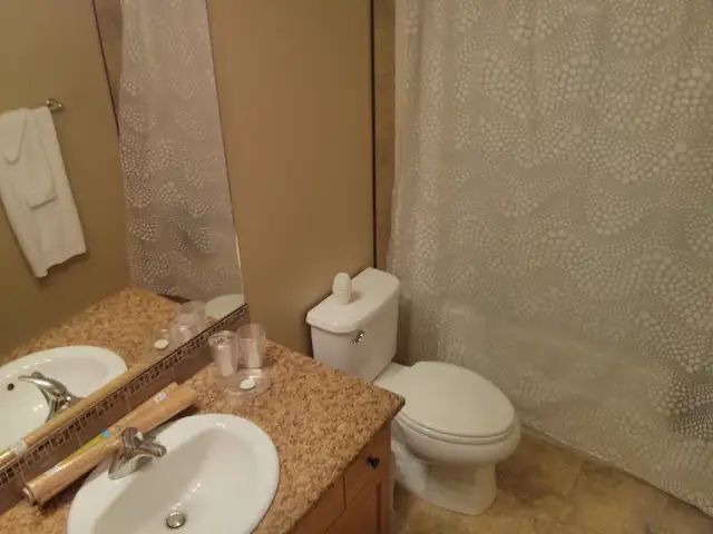 Avail NOW- Furnished 3 Bedroom - 2 1/2 Bathroom Duplex in Short Term Rentals in Fort St. John - Image 6