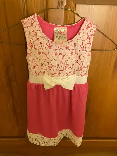 Girl’s dress, pink and white, size 3T, View more