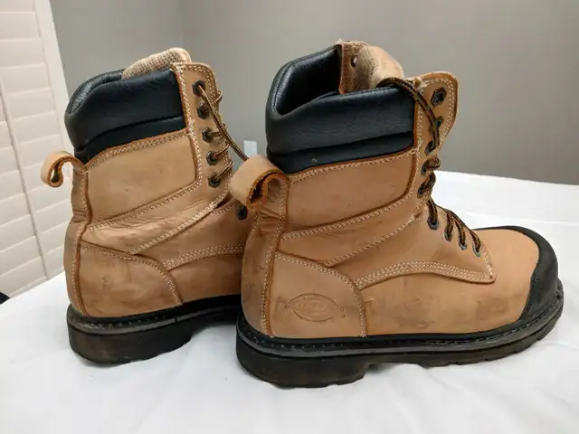 men's work boot in Men's Shoes in Sarnia - Image 2