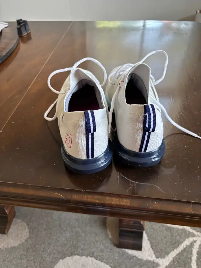 Golf shoes64840238255361122