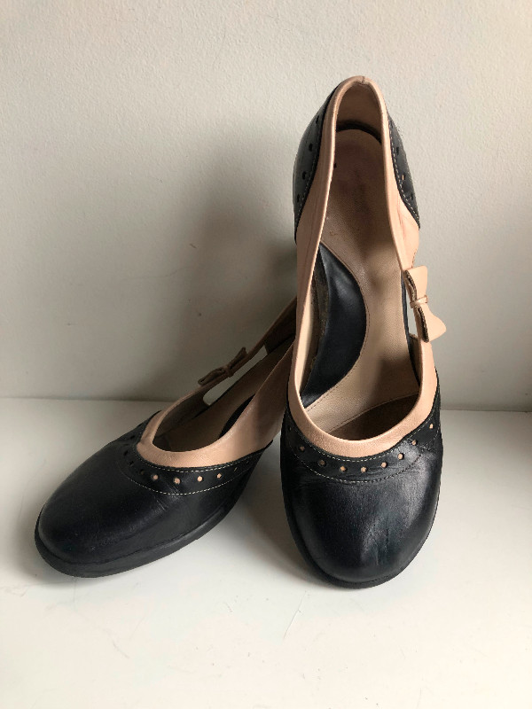 Lovely John Fluevog Shoes , size 8 | Women's - Shoes | Vernon | Kijiji