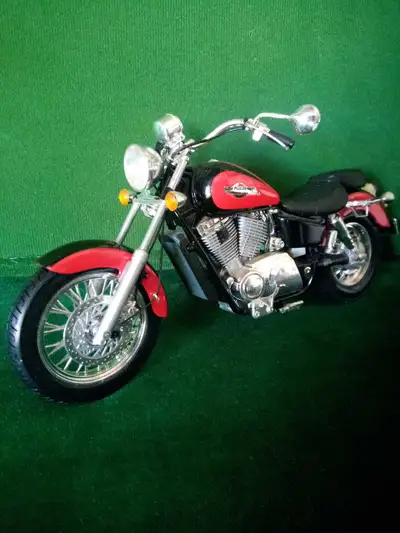 In immaculate condition. Please click on "View sellers other listings", which I will continuously be...