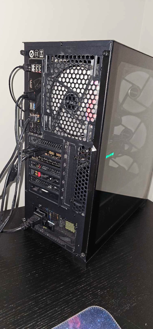 Custom Built Gaming PC (3 Years Old) in Desktop Computers in Winnipeg - Image 4