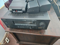 Yamaha RX-V459 "Natural Sound AV receiver" et Enceinte 7.1