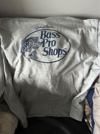 Bass Pro Shop Sweater 