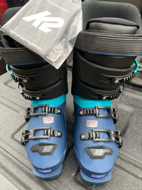 Junior K2 Ski Boots Size - 24.5 or 6.5