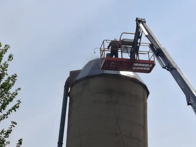 Winter Barn Repairs65120779561346129