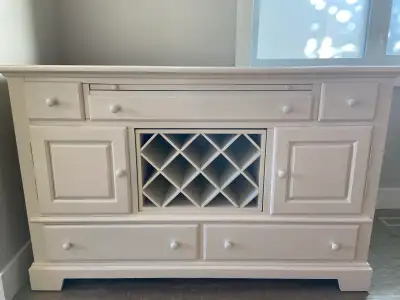 Broyhill Sideboard Buffet, View more