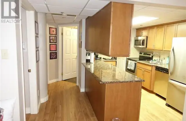 2 bed room with River view in Nutana 63234964318467124