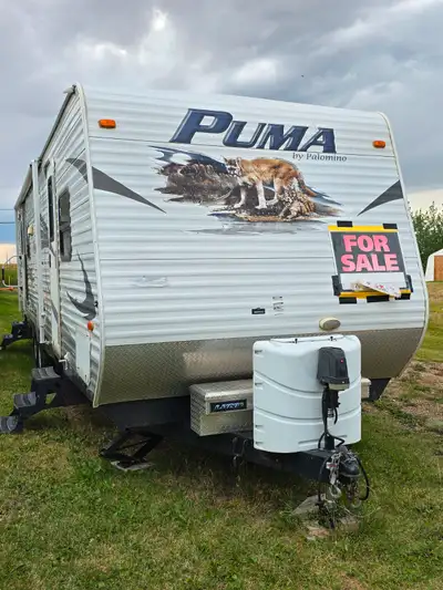 Travel trailer is in very nice condition.It c/w new electric hitch jack, new tries [110 km],filtered...