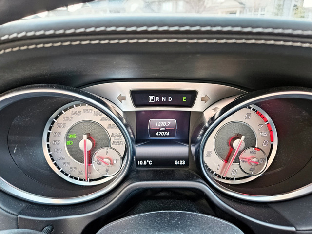 SL 550 (50,000 kms Excellent Condition) in Cars & Trucks in City of Toronto - Image 4