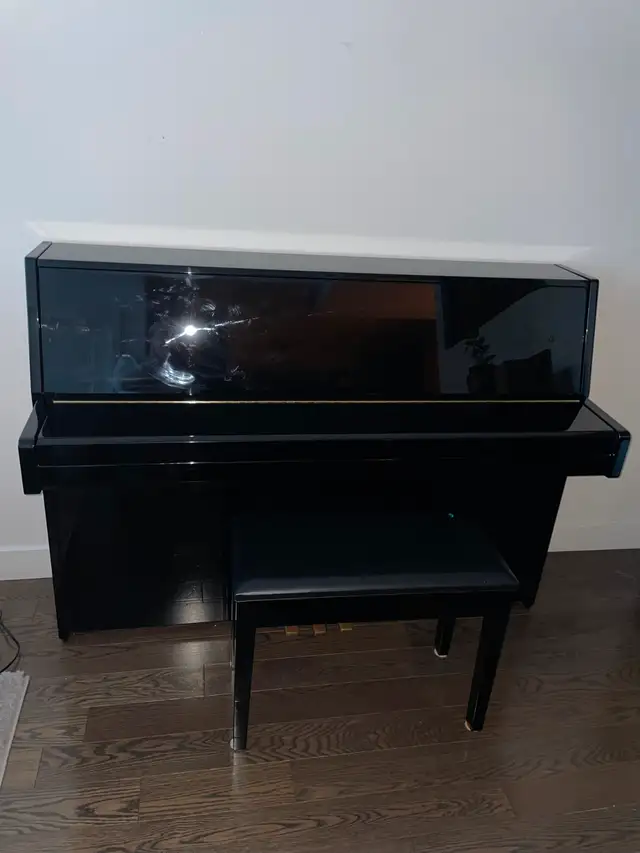 Piano Yamaha/Yamaha Upright Piano in Pianos & Keyboards in City of Montréal - Image 6