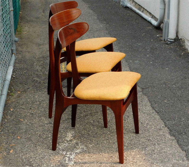 Vintage Midcentury Afromosia Dining Chairs in Chairs & Recliners in West Island