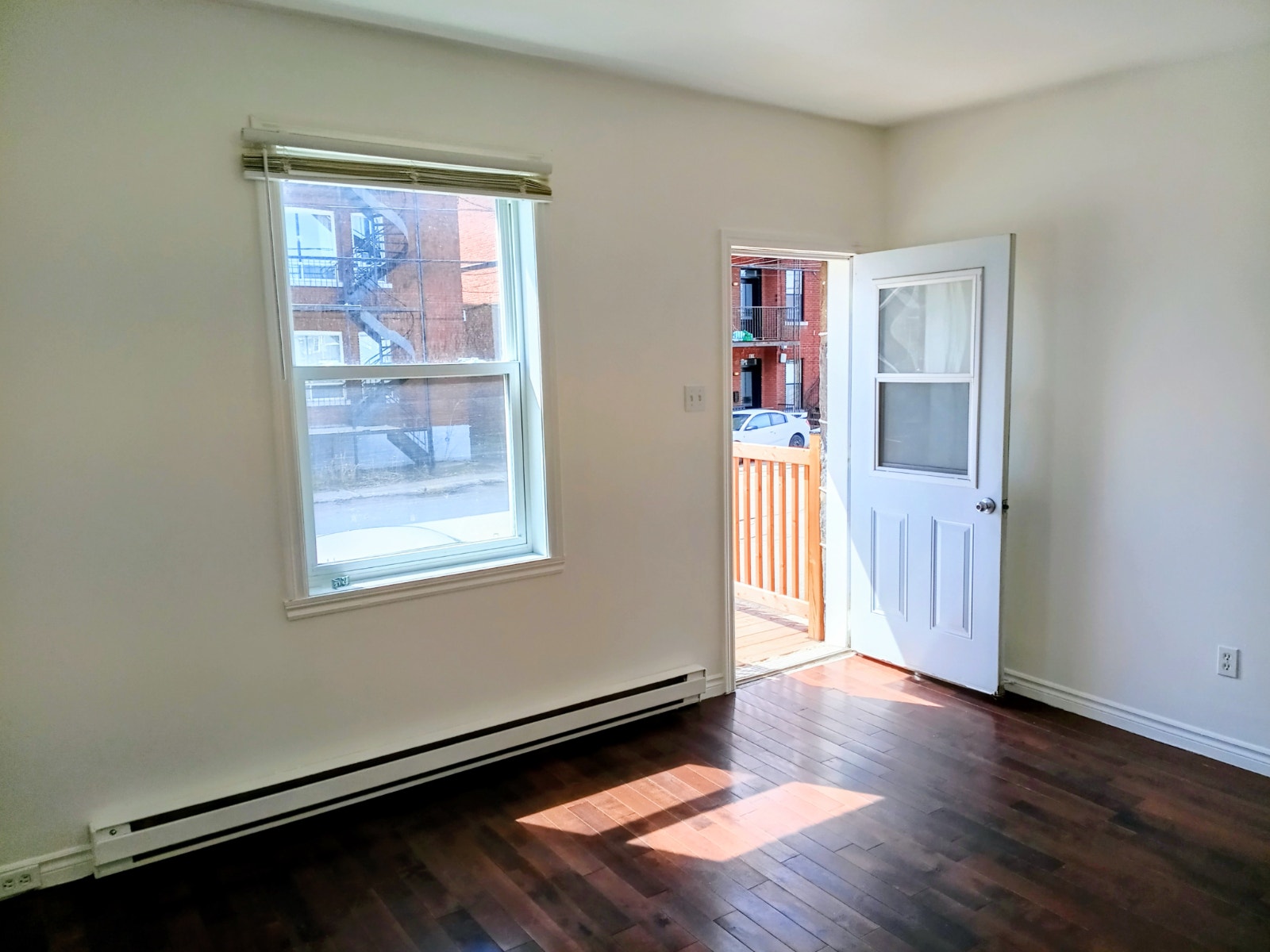 Beau 4 1/2 à deux pas du centre-ville (Animaux acceptés) — photo 1