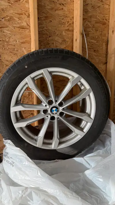 OEM BMW 19” winter tire and rim package from a 2022 BMW X3 xDrive30i AWD. Bridgestone Blizzak LM001...