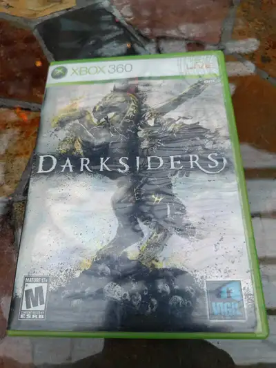 Je vends ce jeu Darksiders pour Xbox 360, une aventure épique dans un monde post-apocalyptique. Le j...