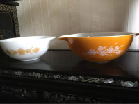 Set 3 vintage Pyrex bowls, 444, 443 & 471