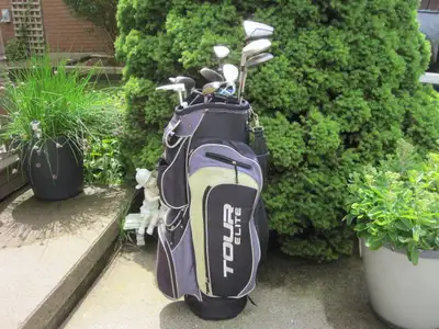 Women's Left Hand 10-pc. Golf Set (Lopez Torri & Others) & Bag, View more