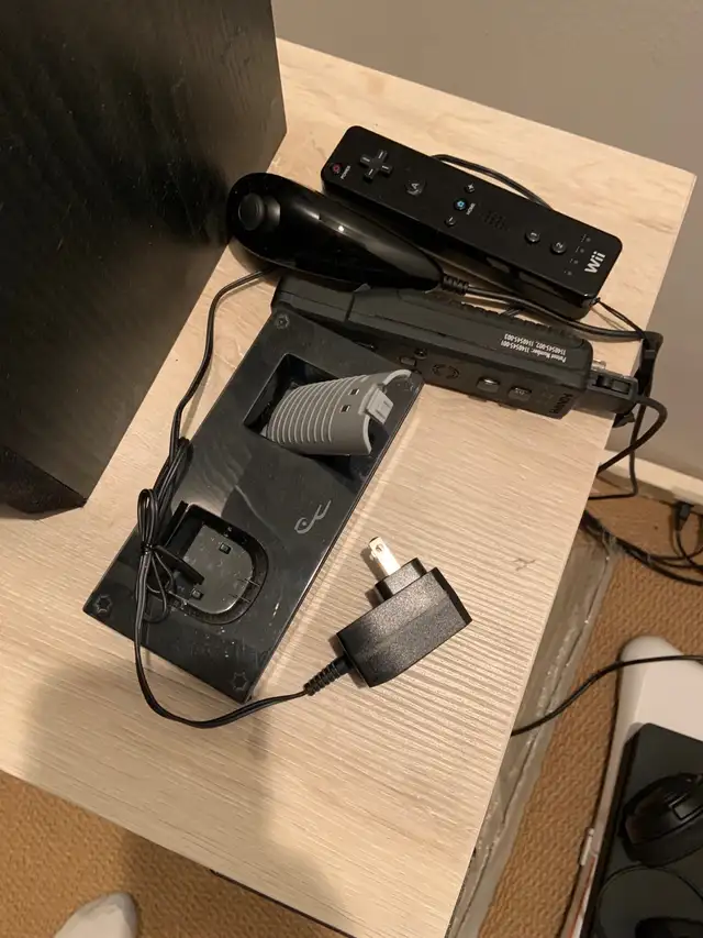 wii - complete with lots of games64695057788801123