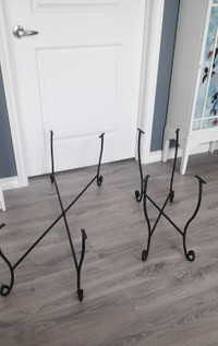 Wrought iron coffee table and 1 end table legs