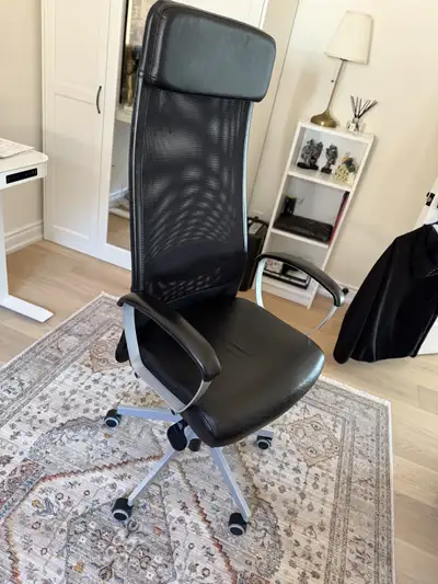 IKEA MARKUS Office Chair – Used, Very Good Condition Selling my IKEA MARKUS high-back office chair i...