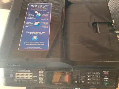 Je vends mon imprimante multifonction Brother MFC-J6510DW, idéale pour imprimer, numériser et copier...