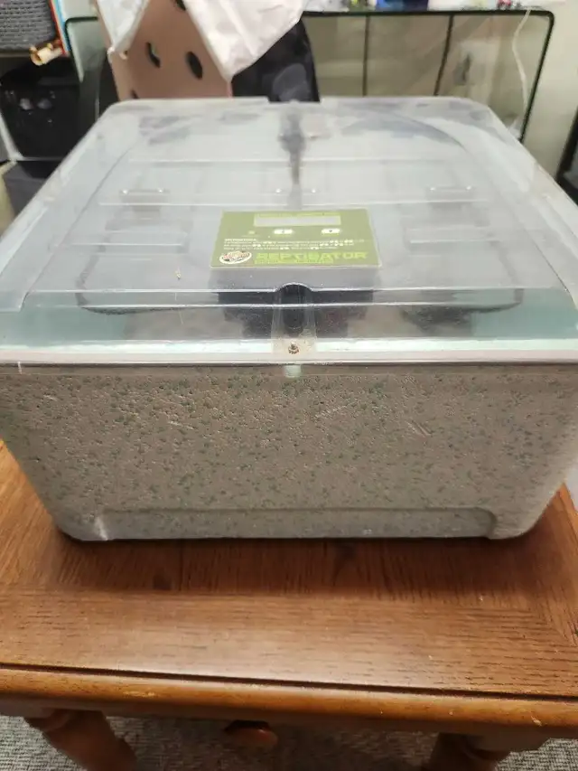 Egg Incubator in Accessories in Brantford - Image 3