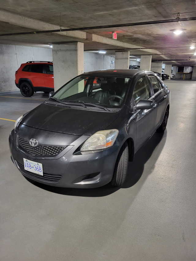 Toyota Yaris 2012- great shape in Cars & Trucks in Vancouver