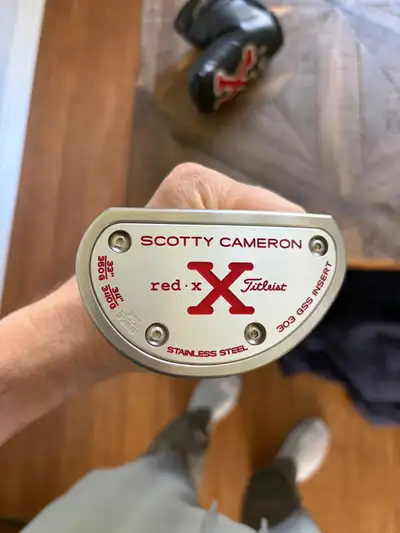  scotty Cameron red X 35 inch putter excellent condition, View more