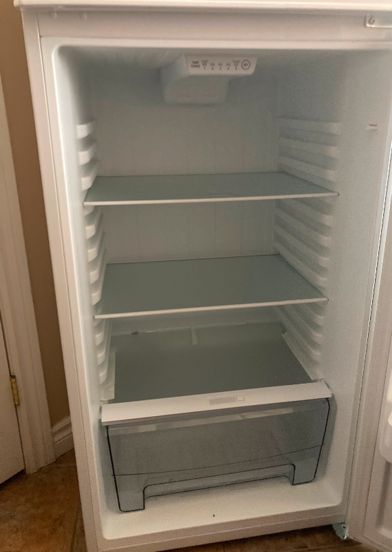 Galant Fridge/Freezer 10 Cu. ft 530 Refrigerators Hamilton Kijiji